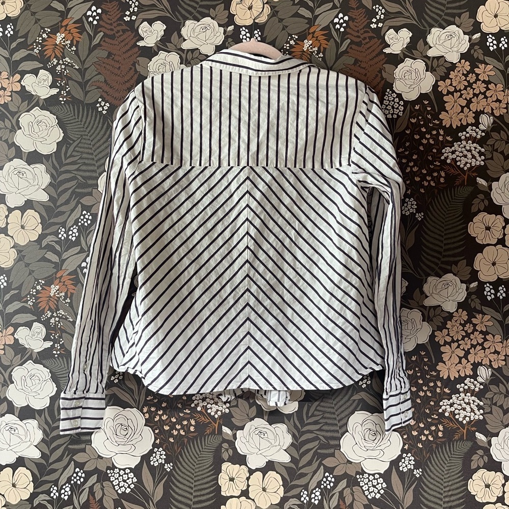 Drew Dillone Button Down Striped Size Medium - image 8